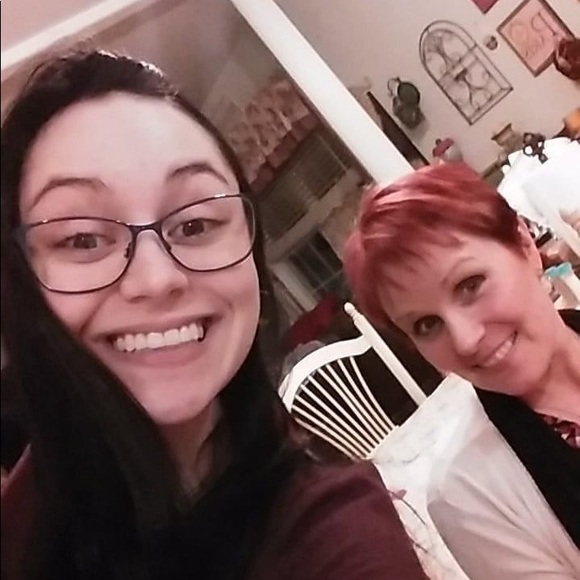 Meet Your Posher Kay - Picture 6 of 16